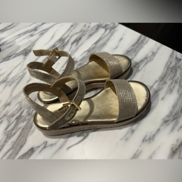 NWOT- Micheal Kors Richie Espadrille sandal - Size 10 - Picture 5 of 11